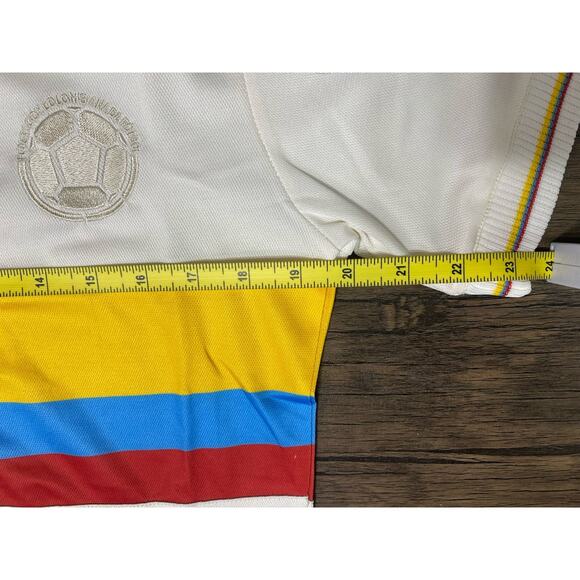 Colombia Soccer | Women’s Medium Jersey - Picture 4 of 7